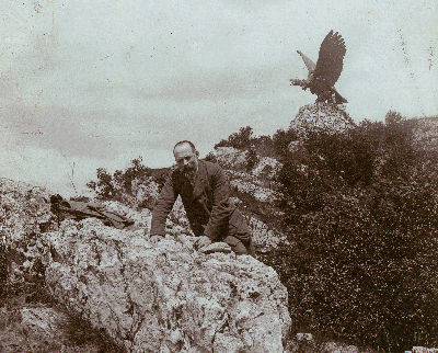 Donáth Gyula szobrász és műve, a bánhidai turulmadár